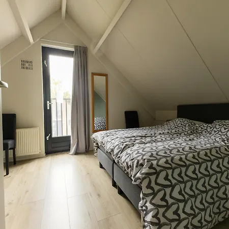 Beautiful Detached House With Large Garden Inewijk