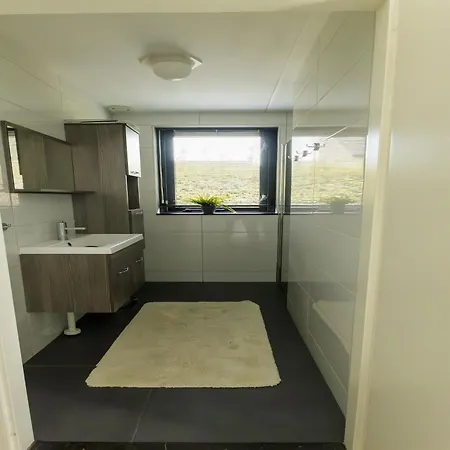 Holiday home Beautiful Detached House With Large Garden Inewijk Ewijk